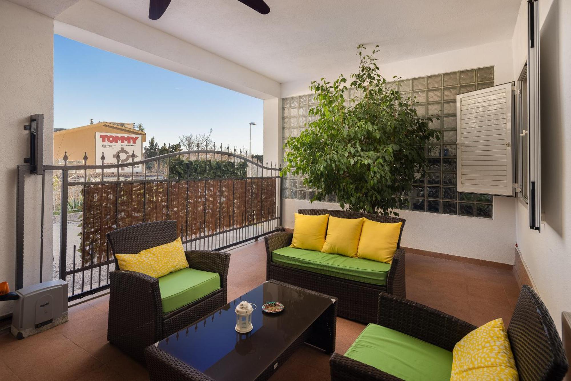Perla Apartment - 2 Min To The Beach & Free Parking 马卡尔斯卡 外观 照片