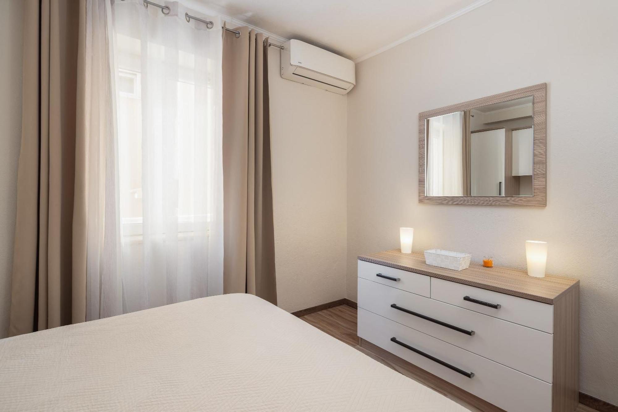 Perla Apartment - 2 Min To The Beach & Free Parking 马卡尔斯卡 外观 照片